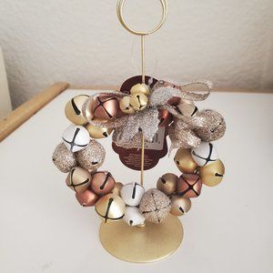 St. Nicholas Square Bells Wreath Photo/Place Card Holder